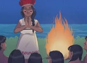 Mulher em traje nativo, sorrindo, em frente a um grupo de pessoas, em um ambiente festivo e colorido.