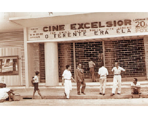 Antiga faixada do Cine Excelsior