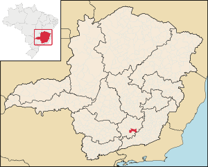 Mapa do estado de Minas Gerais destacando a localização da cidade de Barbacena