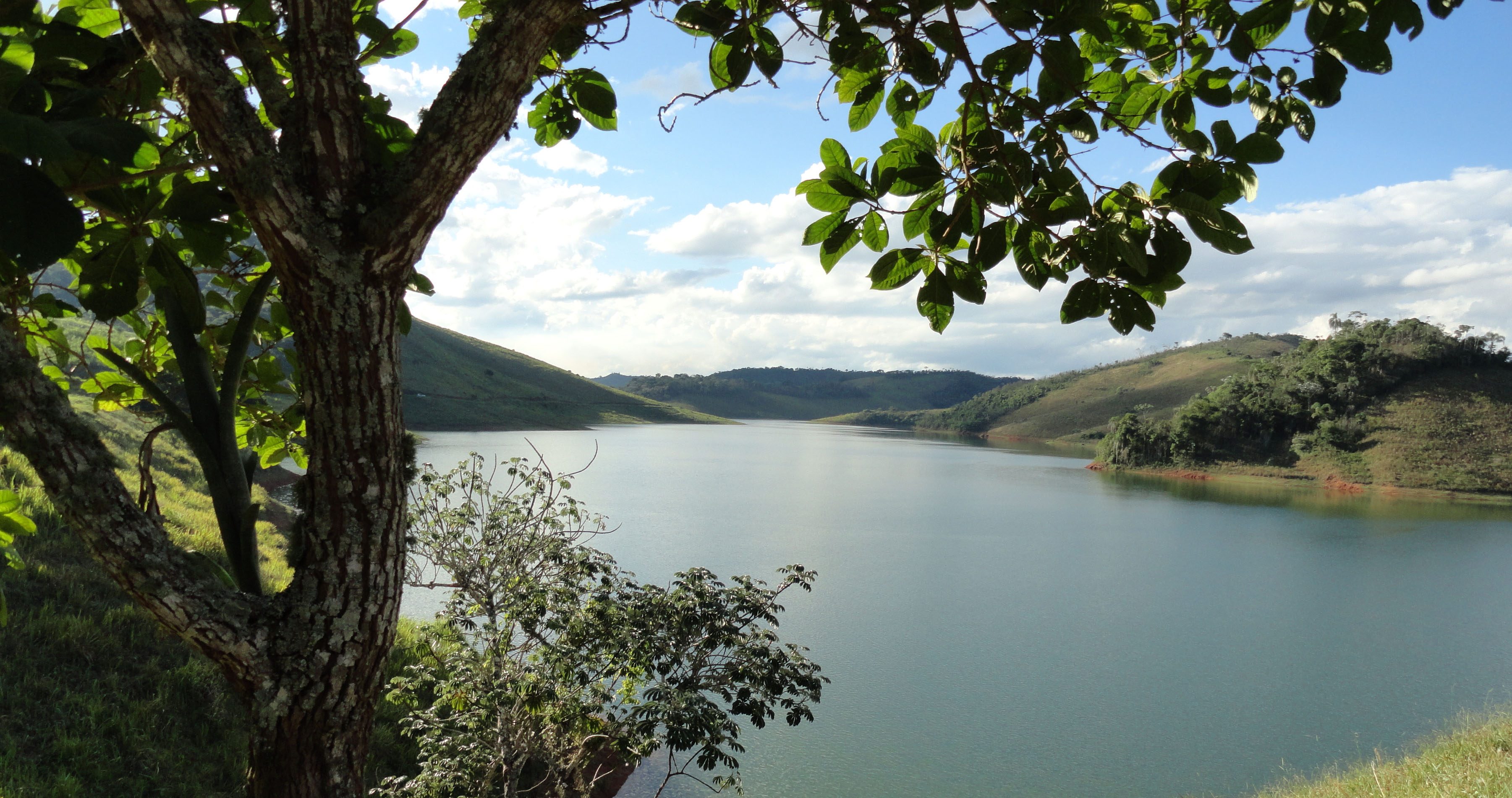 Vista da Represa Chapéu D´Uvas a partir da Fazenda Experimental da UFJF