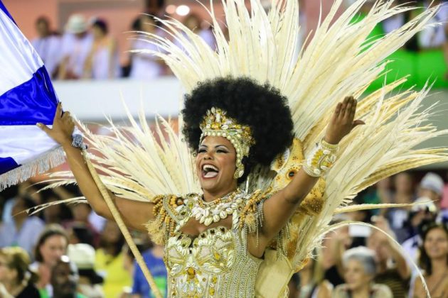 Beija-Flor-carnaval-do-Rio-de-Janeiro-2015-foto-Tata-Barreto-Riotur_201502170016-850x566