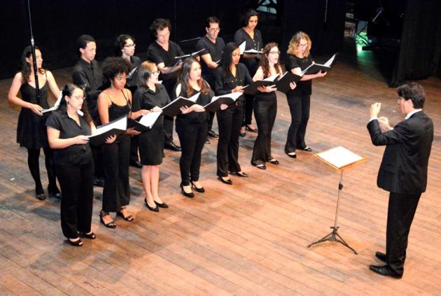 O Coro Acadêmico é projeto de Ensino, Pesquisa e Extensão  desenvolvido pelo Departamento de Música do IAD (Foto: Divulgação)