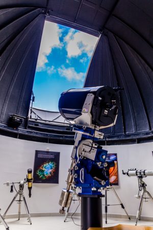 Telescópio fixo de 20 polegadas é o maior do Centro (Foto: Ciro Cavalcanti/UFJF)