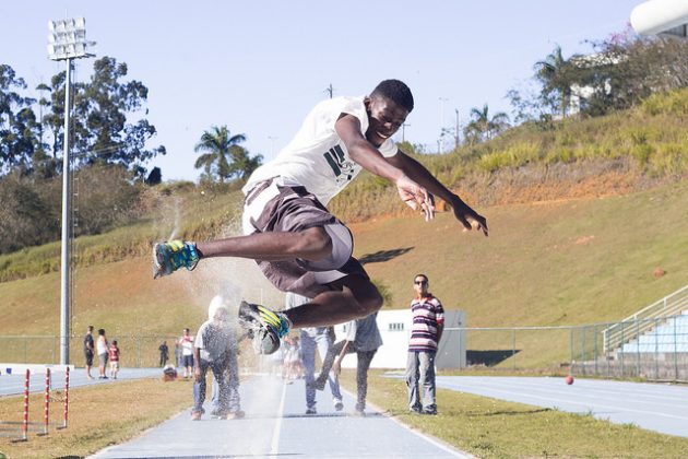 “Eu adorei correr e saltar. Quero voltar aqui com meu pai” afirmou o estudante Ian Lopes (Foto: Iago Medeiros)