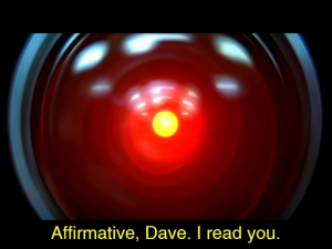 Um dos ícones da ficção científica, HAL 9000 é um computador com inteligência artificial avançada, sendo capaz de até mesmo interpretar emoções (Foto: Divulgação)