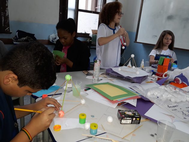Atividades desenvolvidas na Escola Normal foram apresentadas em Bogotá (Foto: Arquivo pessoal)