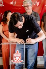 Professor Tibério Netto, lotado no Instituto de Ciências Exatas (ICE) (Foto Carolina de Paula/UFJF)