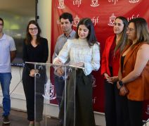 Posse da docente Franciane da Mota. A nova servidora atuará na Faculdade de Enfermagem (Foto: Twin/UFJF)