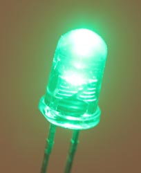 LED verde aceso, representando a oficina Acende-Apaga.