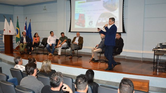 UFJF apresenta plataforma de biodiesel em evento na Faculdade de Engenharia