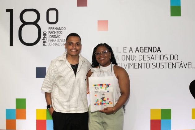 Estudantes da Facom levam prêmio do Instituto Vladimir Herzog