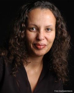 Imagem da autora Alessandra Brum