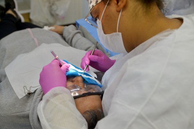 Projeto oferece tratamento de canal a pessoas com câncer e doença renal crônica