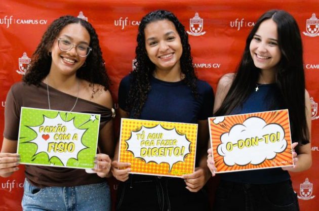 UFJF-GV recebe mais de 100 calouros em evento de acolhimento