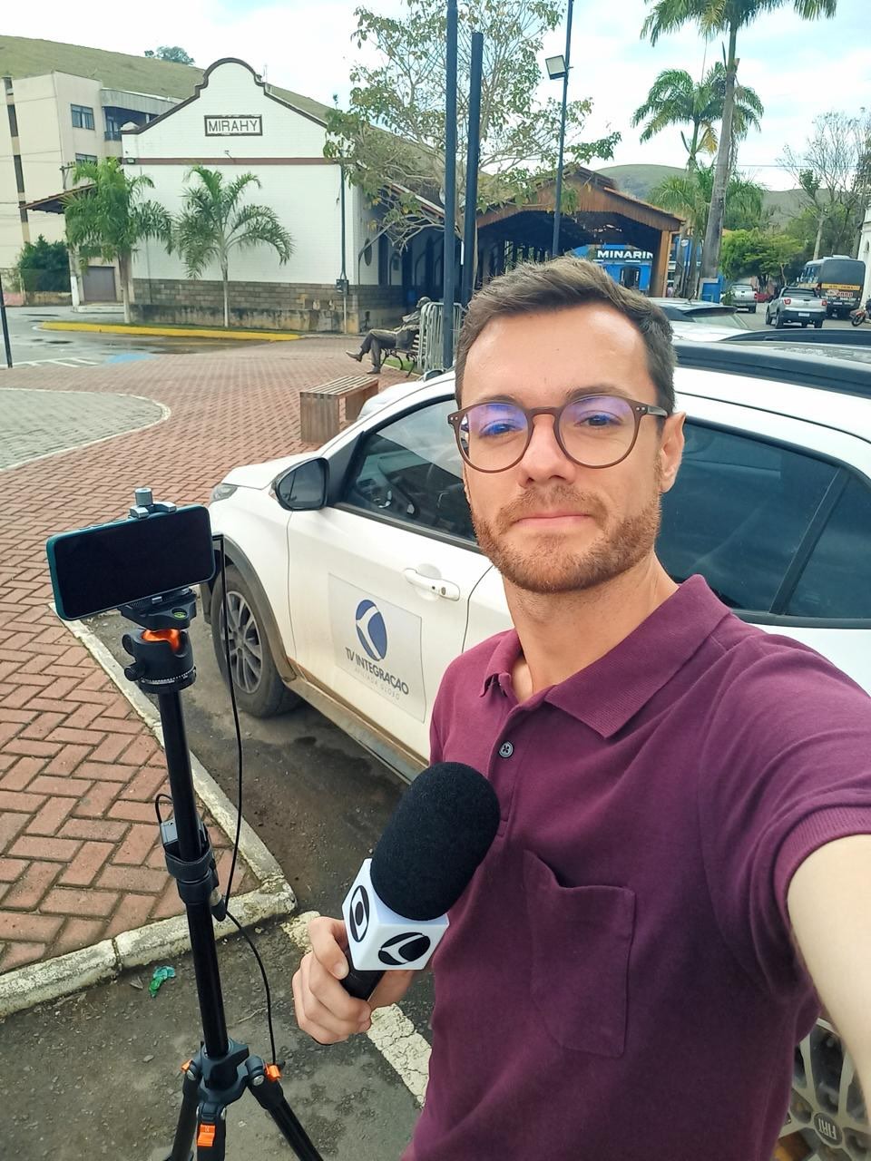 Jornalista da TV Integração, Elton Moreira participa de aula aberta do Lab Telejor na Facom/UFJF
