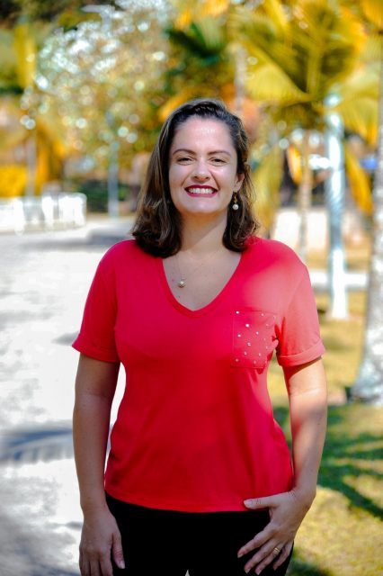 Vice-diretora da Faculdade de Letras coordena projeto que impulsiona avanço da educação básica em Juiz de Fora
