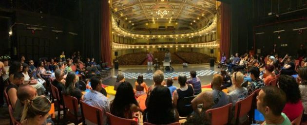 Cine-Theatro Central recebe peça “Assinado, Téo” na próxima terça-feira, 13