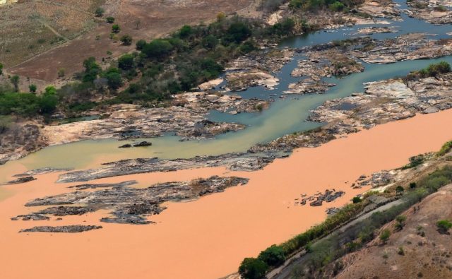 Resplendor (MG) - Imagem aérea mostra a a lama no Rio Doce, na cidade Resplendor ( Fred Loureiro/ Secom ES)