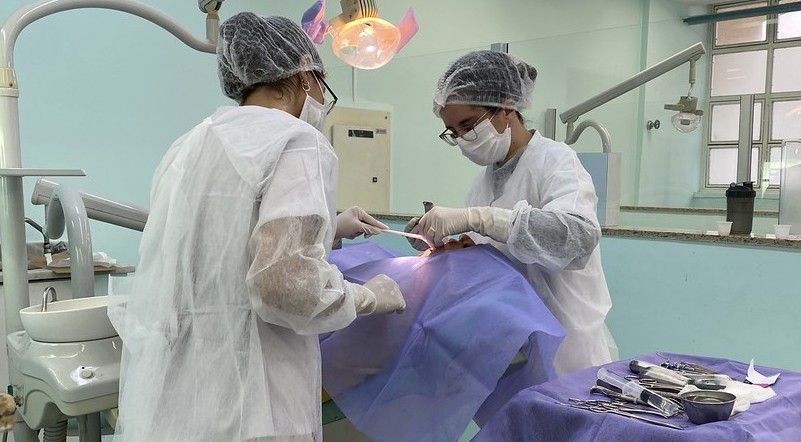 Curso de Aperfeiçoamento em Cirurgia Oral