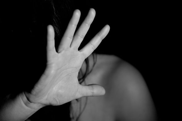 Pesquisa aborda violência doméstica e política habitacional