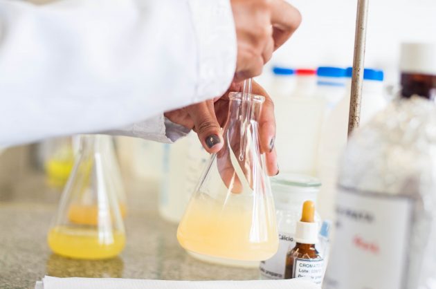 PPG da Faculdade de Farmácia promove curso de férias para graduandos