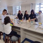 Estudantes do polo de Bicas participam da organização do ICE de Portas Abertas na UFJF Estudantes do polo de Bicas participam da organização do ICE de Portas Abertas na UFJF