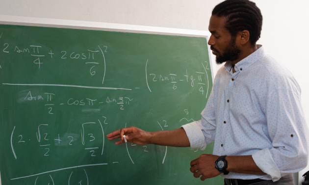 ICE sedia evento sobre qualificação e formação de professores de Matemática