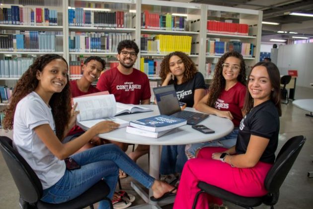 Núcleo de Apoio Contábil e Fiscal da UFJF-GV promove Semana da Contabilidade 2026 no Teatro Atiaia